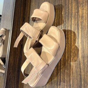 Size 7 Platform Sandal